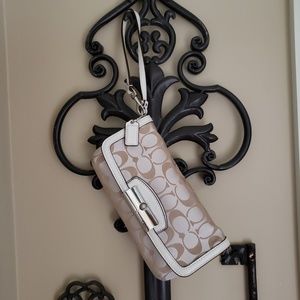 Tan/Cream Leather Coach Bag .